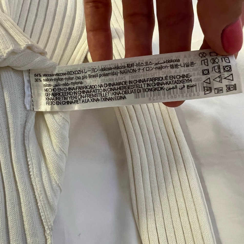 Zara Ribbed Knit Top! White - Picture 10 of 11
